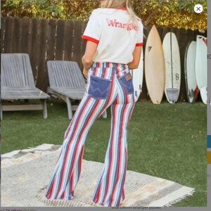 Wrangler Wanderer High Rise Flared Jeans 622 multicolor stripe